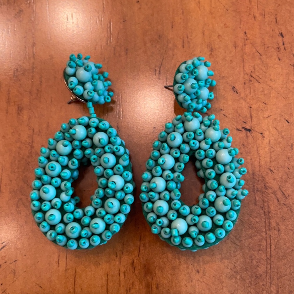 NWOT Turquoise Beaded Earrings